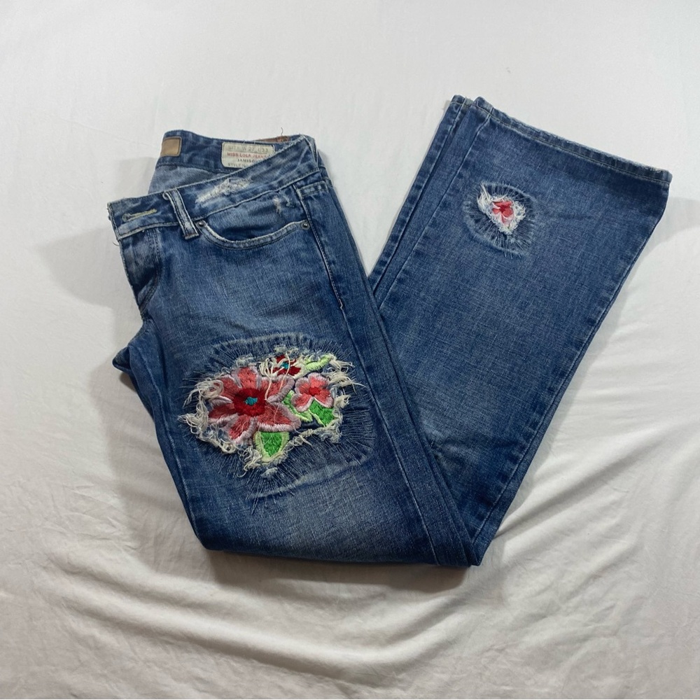 Miss Lola Jeans Floral Embroidered Flare Blue Jeans Jamison women 27 waist Boho